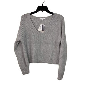BP. V-neck Crop Long Sleeve Sweater Size XS NÉW‎